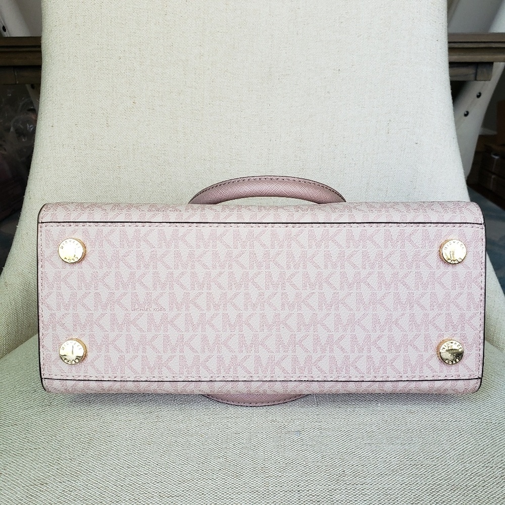 ⚠️SALE⚠️🌺 NWT Michael Kors MD Selma Satchel - Picture 5 of 8